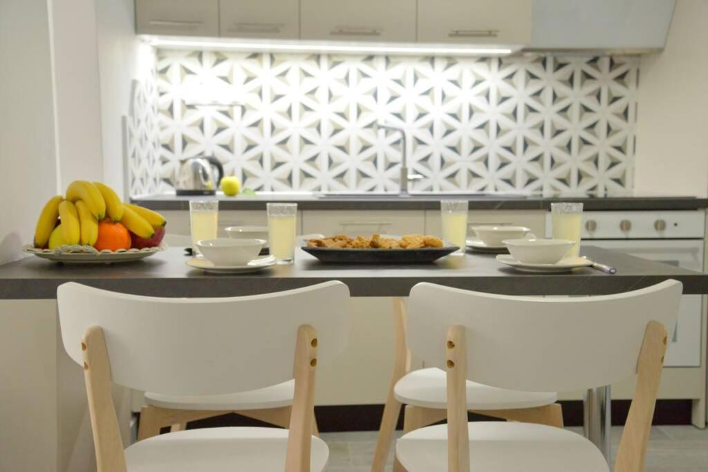 Alisahni Apartment Adamantas  Екстериор снимка