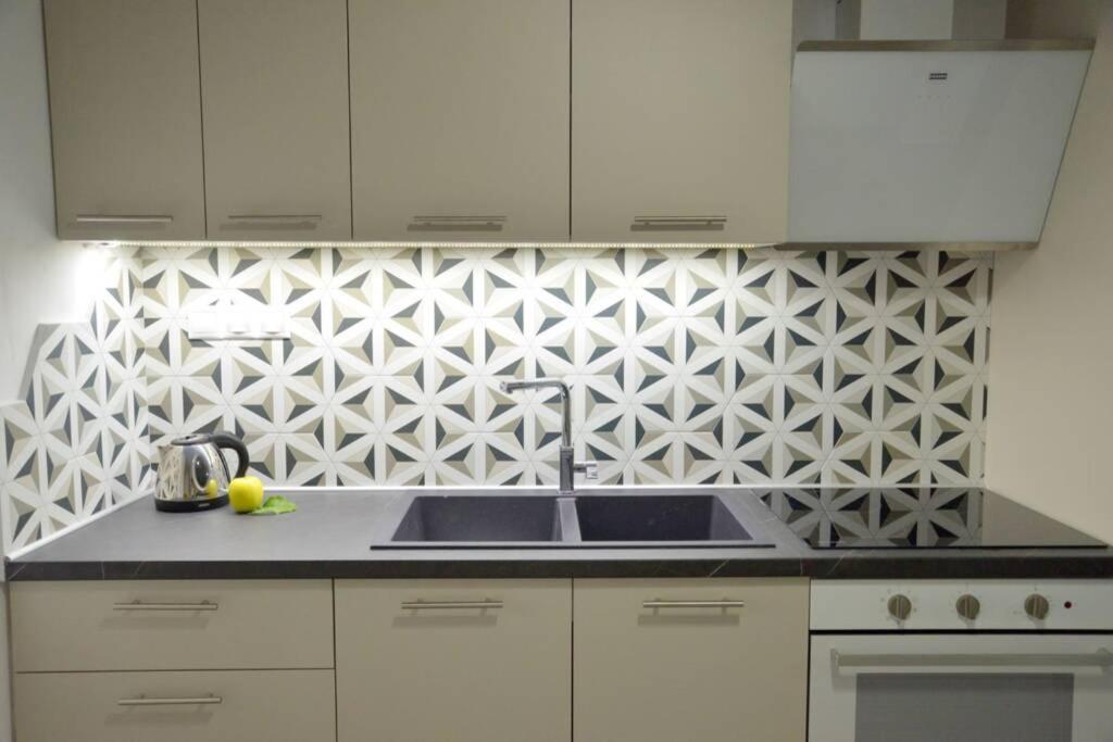 Alisahni Apartment Adamantas  Екстериор снимка