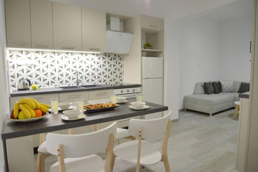 Alisahni Apartment Adamantas  Екстериор снимка
