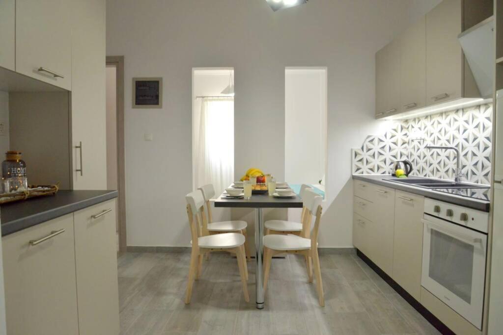 Alisahni Apartment Adamantas  Екстериор снимка